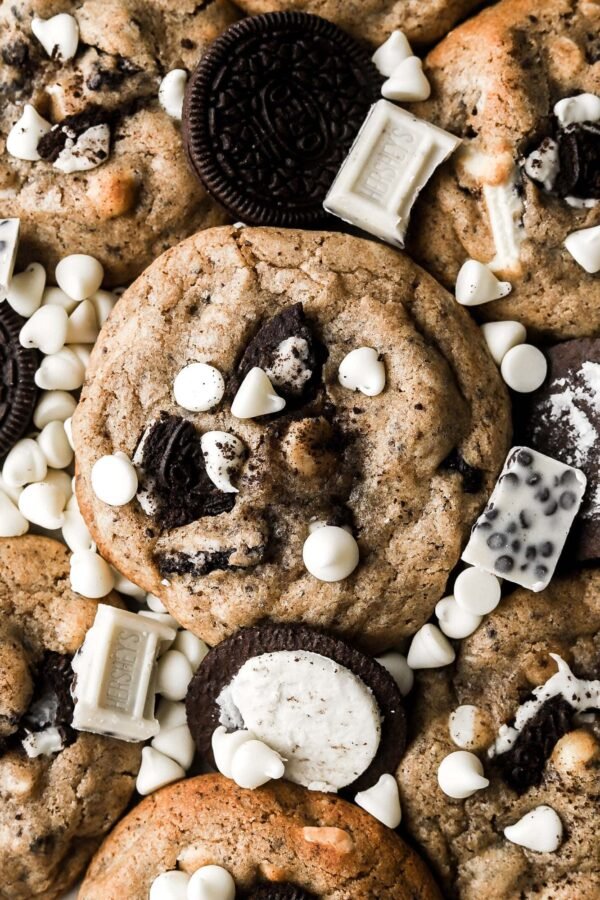 Cookies and Cream Cookies